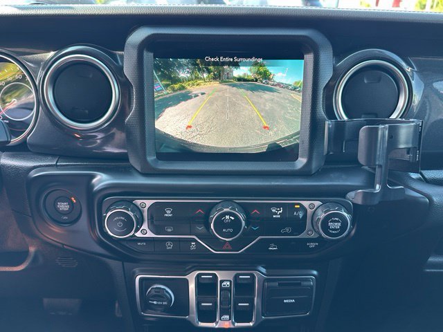 Used 2021 Jeep Wrangler Unlimited Sahara AWD/4WD image 38