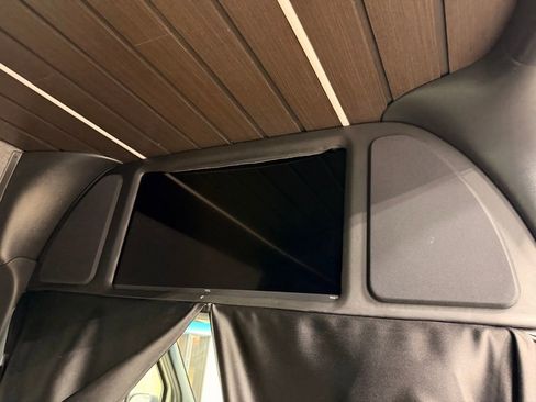 Used 2022 Mercedes-Benz Sprinter 2500 image 16