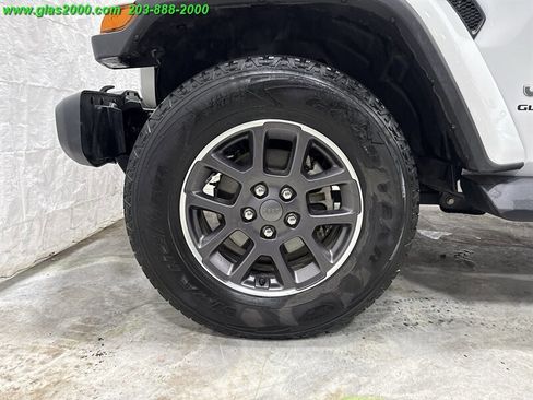 Used 2021 Jeep Gladiator Overland w/ Popular Equipment Package image 16