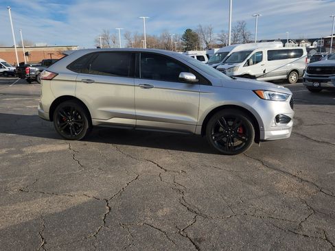 Certified 2022 Ford Edge ST w/ Equipment Group 401A image 17