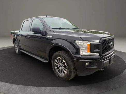 Used 2019 Ford F150 XLT w/ Equipment Group 302A Luxury AWD/4WD image 3