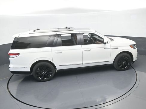 Used 2023 Lincoln Navigator L Reserve w/ Monochromatic Package image 68