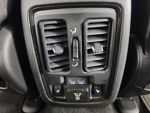 Used 2022 Dodge Durango GT AWD/4WD image 34