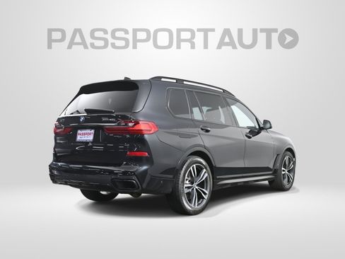 Used 2022 BMW X7 xDrive40i w/ M Sport Package image 8