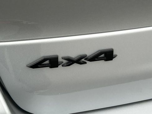 New 2025 Jeep Grand Cherokee L Altitude image 18