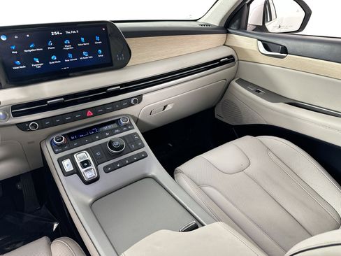 Used 2023 Hyundai Palisade Limited image 25