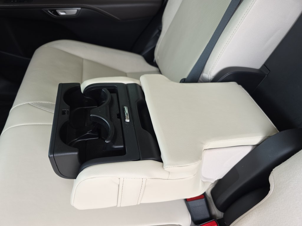 Used 2024 Lexus RX 350 AWD w/ Convenience Package image 38