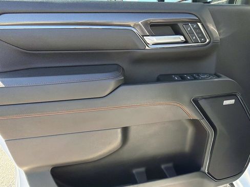 Used 2024 GMC Sierra 2500 AT4 w/ AT4 Premium Plus Package image 14