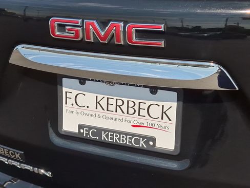 Certified 2023 GMC Terrain SLT FWD image 30