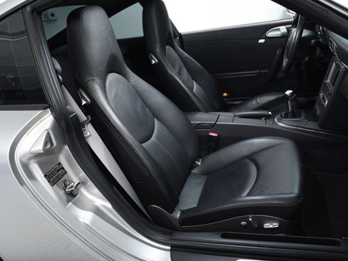 Used 2007 Porsche 911 Carrera S RWD image 5