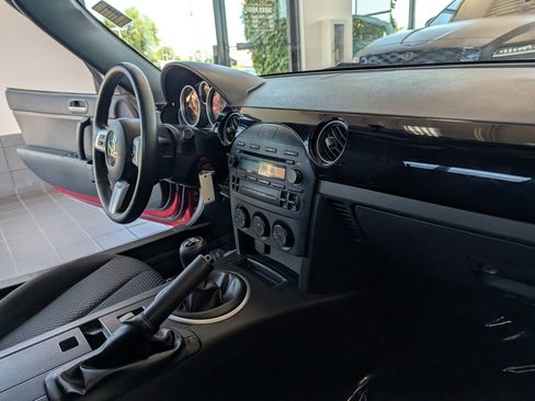 Used 2007 MAZDA MX-5 Miata Touring w/ Suspension Pkg RWD image 14
