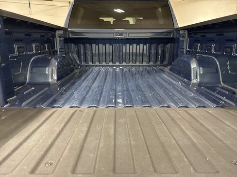 Used 2024 Chevrolet Silverado 1500 LT AWD/4WD image 24