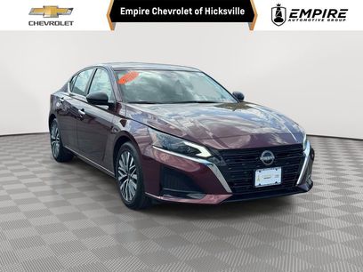 Used 2024 Nissan Altima 2.5 SV
