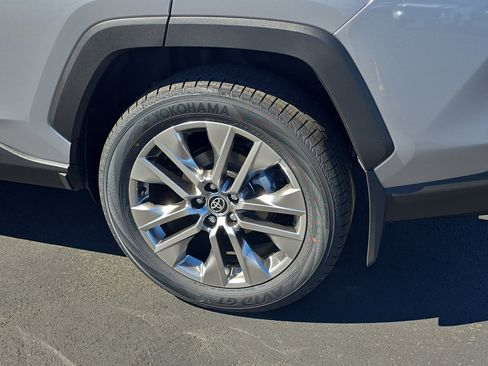 New 2025 Toyota RAV4 Limited image 11