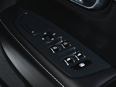 Used 2023 Volvo S90 B6 Ultimate w/ Protection Package image 16