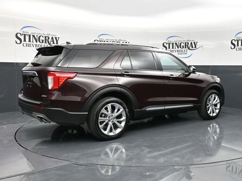 Used 2023 Ford Explorer Platinum w/ Equipment Group 601A image 7
