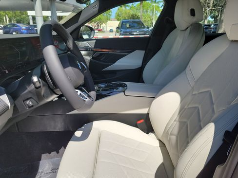 New 2026 BMW 540i xDrive AWD/4WD image 13