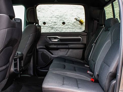Used 2024 RAM 1500 Big Horn AWD/4WD image 32