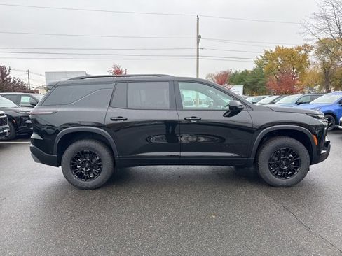 New 2026 Chevrolet Traverse Z71 w/ Enhanced Driving Package image 6