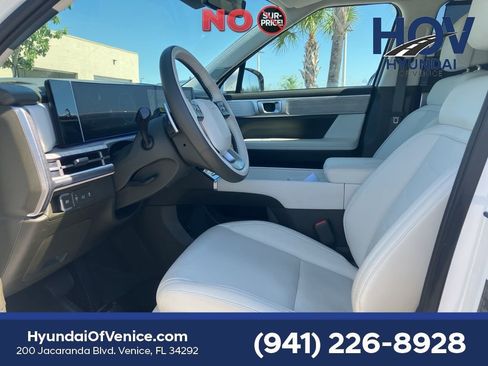 Used 2025 Hyundai Santa Fe Calligraphy FWD image 31