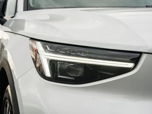 New 2026 Volvo XC40 B5 Ultra w/ Protection Package Premier image 14