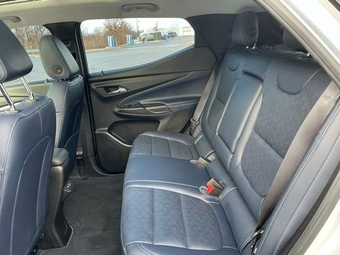 Used 2022 Chevrolet Bolt EUV Premier w/ Sun & Sound Package image 39
