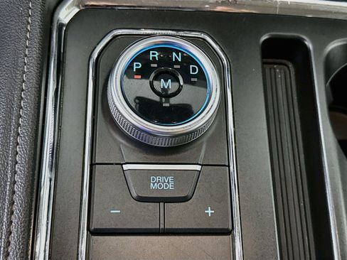 Used 2024 Ford Expedition XLT RWD image 20