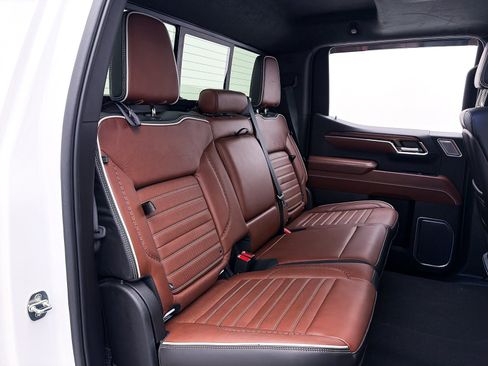 Used 2023 GMC Sierra 1500 Denali Ultimate image 41