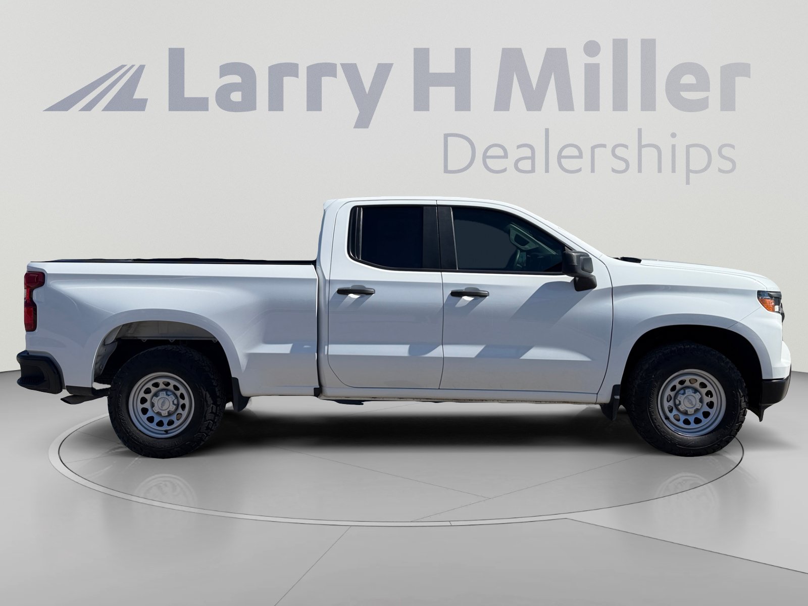 Used 2022 Chevrolet Silverado 1500 W/T w/ Trailering Package RWD image 6