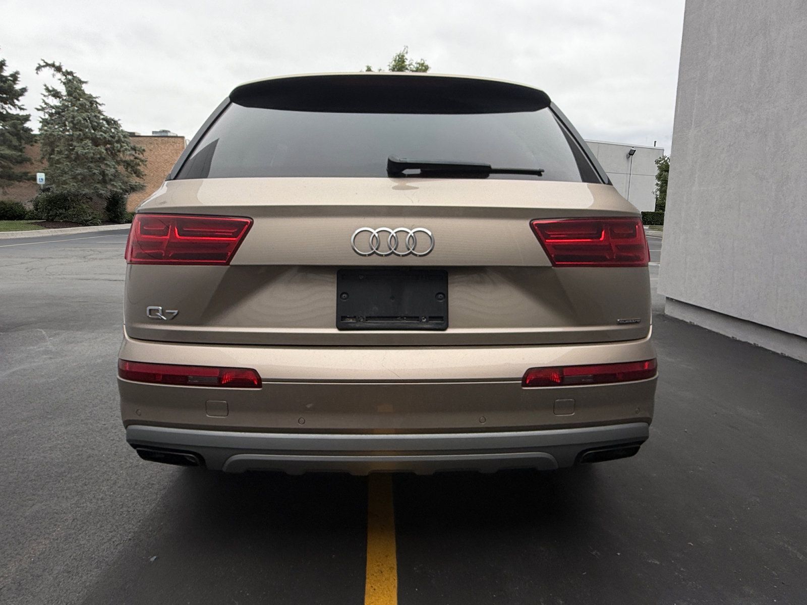 Used 2019 Audi Q7 3.0T Premium Plus w/ Premium Plus Package AWD/4WD image 11