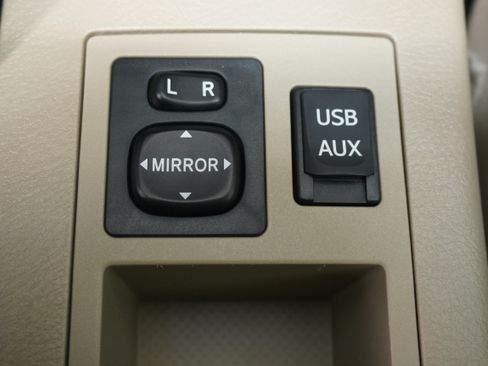 Used 2012 Toyota RAV4 FWD w/ Value Pkg image 20