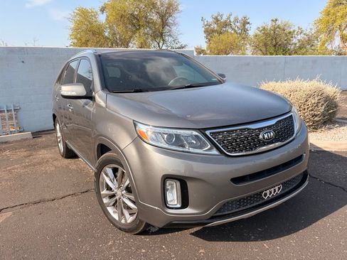Used 2014 Kia Sorento SX FWD image 4