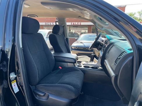 Used 2012 Toyota Tundra 4x4 CrewMax image 21