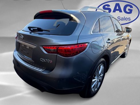 Used 2016 INFINITI QX70 2WD w/ Premium Package image 3