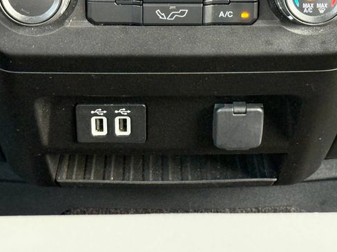 Used 2020 Ford F150 XLT AWD/4WD image 24