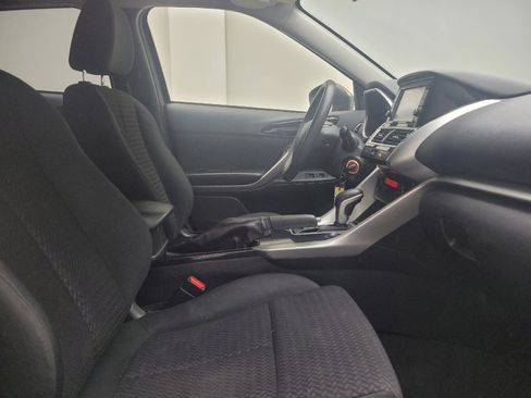 Used 2020 Mitsubishi Eclipse Cross ES FWD image 21