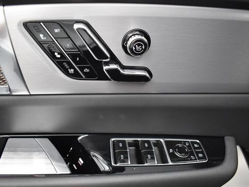 New 2026 Cadillac Vistiq Sport w/ LPO, Floor Liner Package image 11