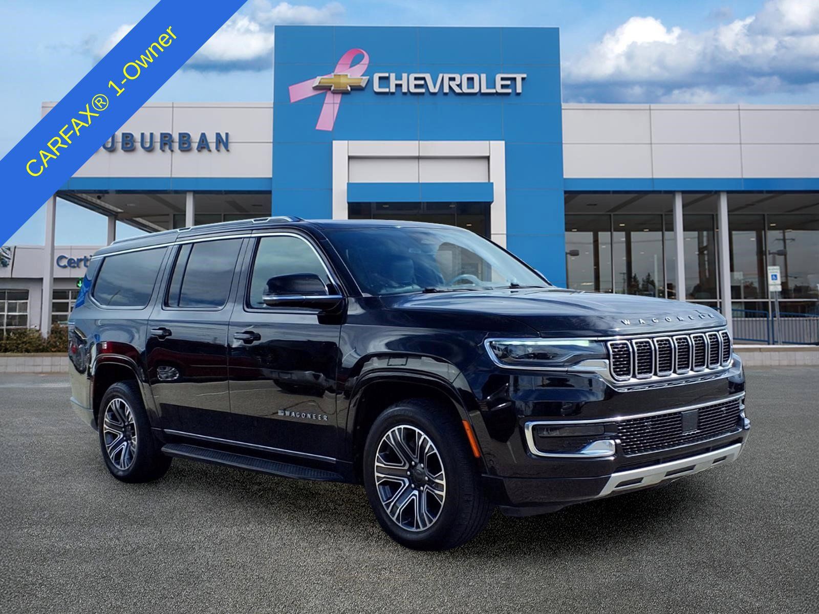 Used 2024 Jeep Wagoneer L Series II w/ Flexible Seating Group RWD image 3