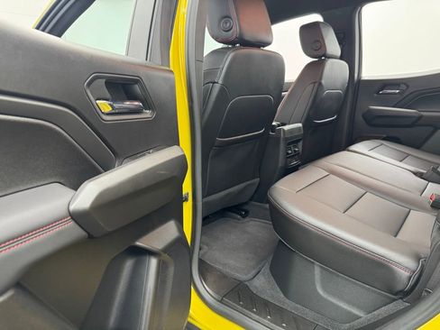 Used 2023 Chevrolet Colorado Z71 w/ Z71 Convenience Package 2 image 40