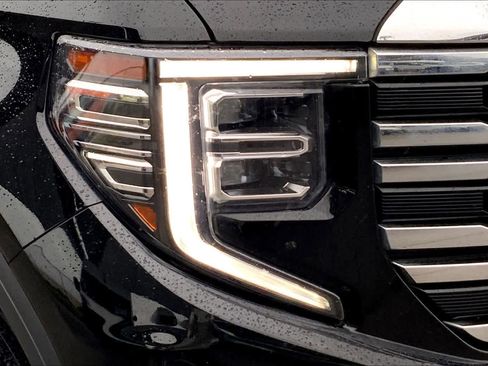 Used 2024 GMC Sierra 1500 SLT w/ SLT Convenience Package image 24