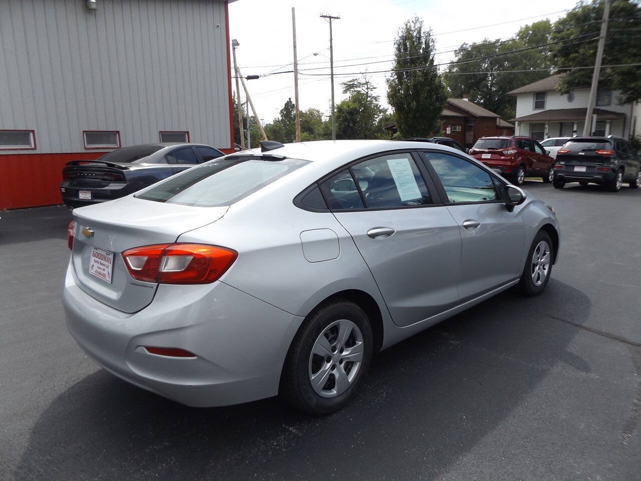 Used 2017 Chevrolet Cruze LS FWD image 7