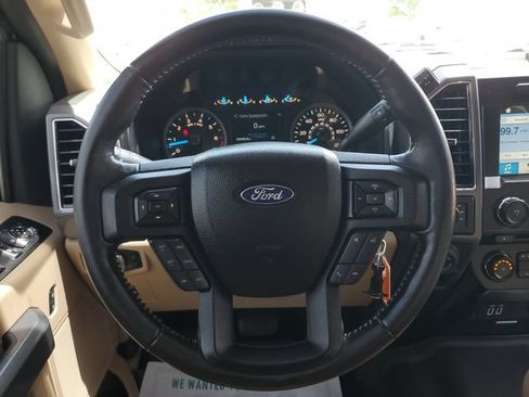Used 2017 Ford F150 XLT w/ Equipment Group 302A Luxury AWD/4WD image 29