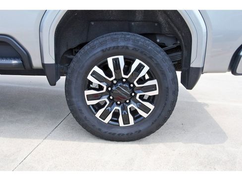 Used 2024 GMC Sierra 2500 Denali Ultimate w/ Max Trailering Package AWD/4WD image 31