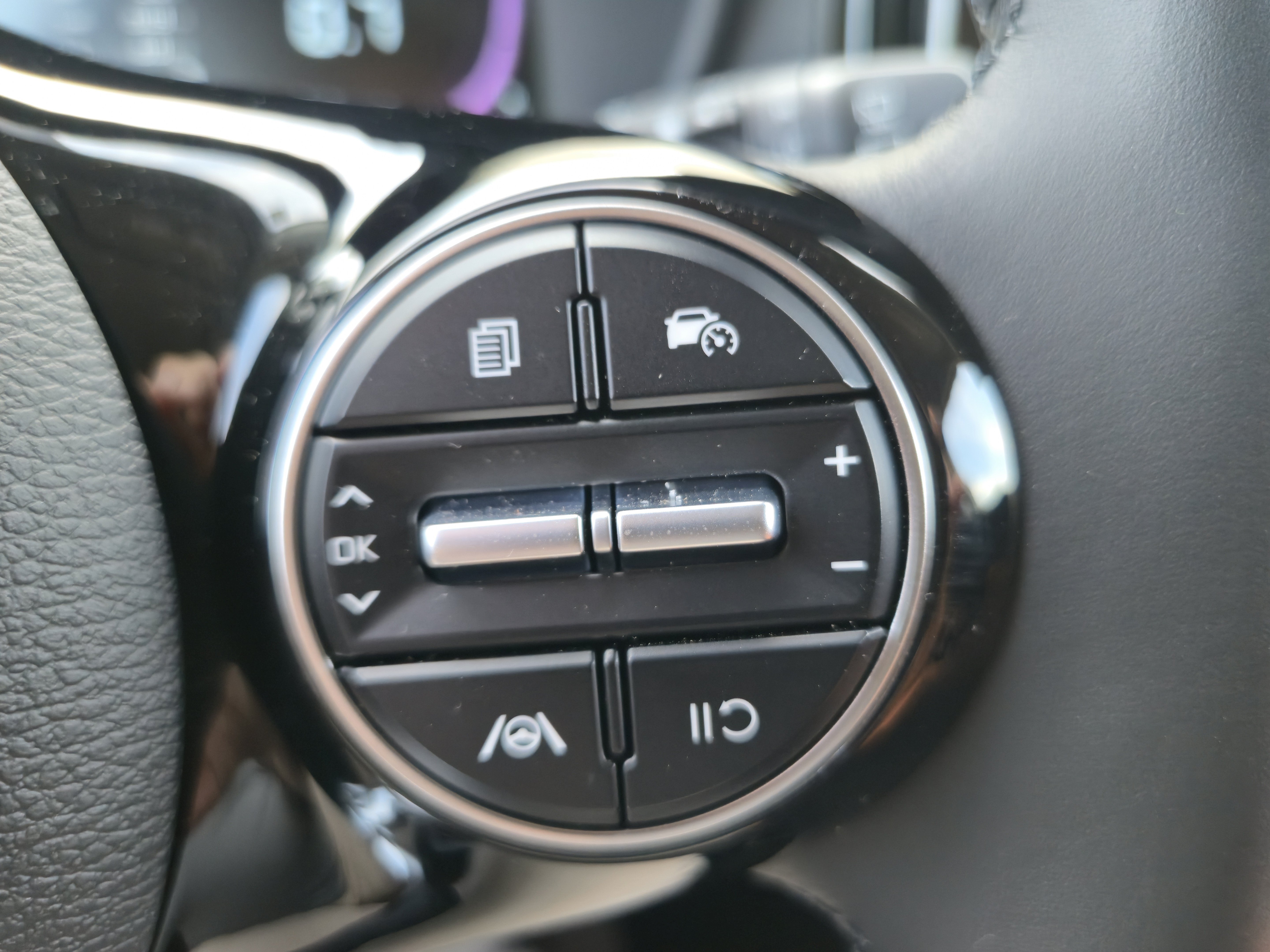 Used 2025 Kia Soul EX FWD image 13