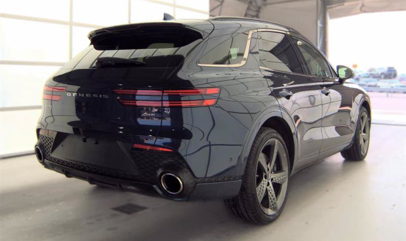 Used 2025 Genesis GV70 2.5T w/ Sport Prestige Package AWD/4WD image 4