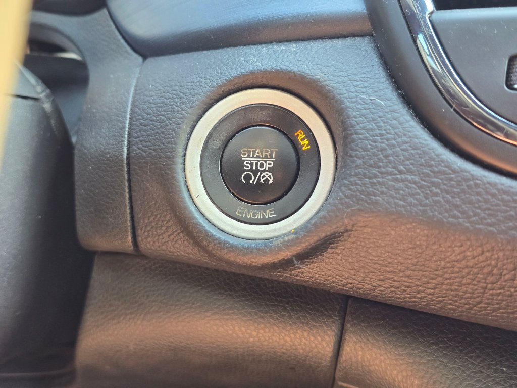 Used 2015 Chrysler 200 S w/ Comfort Group FWD image 22