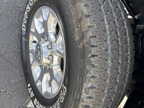 Used 2024 RAM 2500 Laramie AWD/4WD image 7