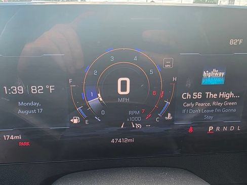 Used 2024 Chevrolet Traverse LT w/ Midnight/Sport Edition FWD image 7