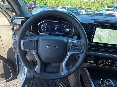 Used 2026 Chevrolet Silverado 1500 LT Trail Boss w/ LT Trail Boss Premium Package AWD/4WD image 24
