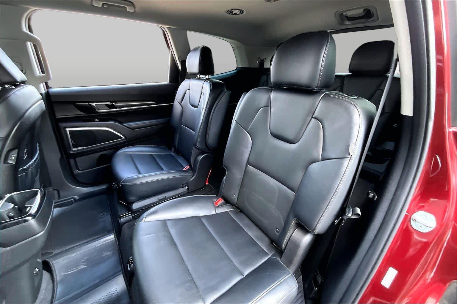 Used 2024 Kia Telluride S AWD/4WD image 20